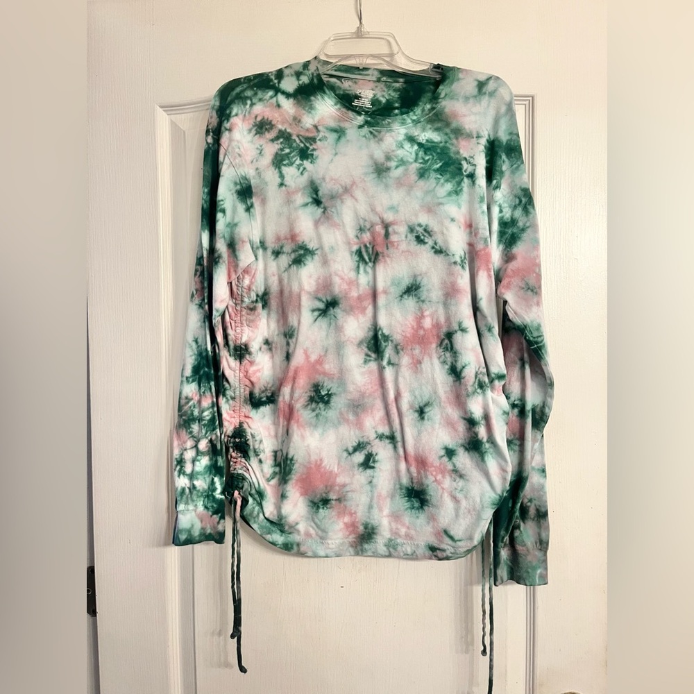 Pre-Owned Victoria’s Secret Pink Campus T-Shirt